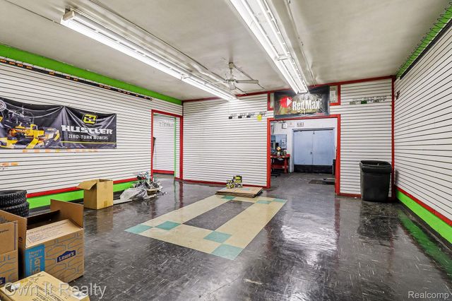 27427 Joy Road, Westland, MI 48185