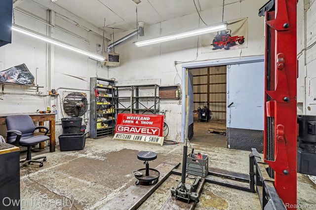 27427 Joy Road, Westland, MI 48185