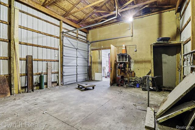 27427 Joy Road, Westland, MI 48185