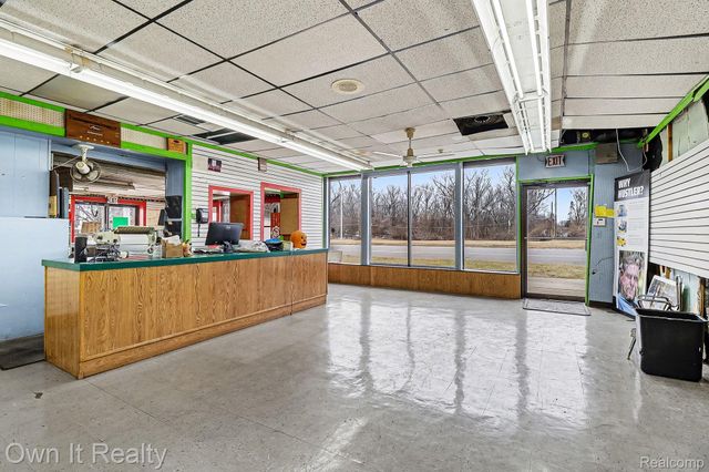 27427 Joy Road, Westland, MI 48185