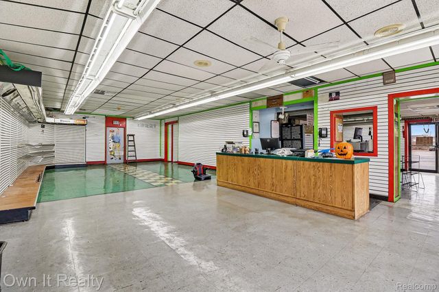 27427 Joy Road, Westland, MI 48185