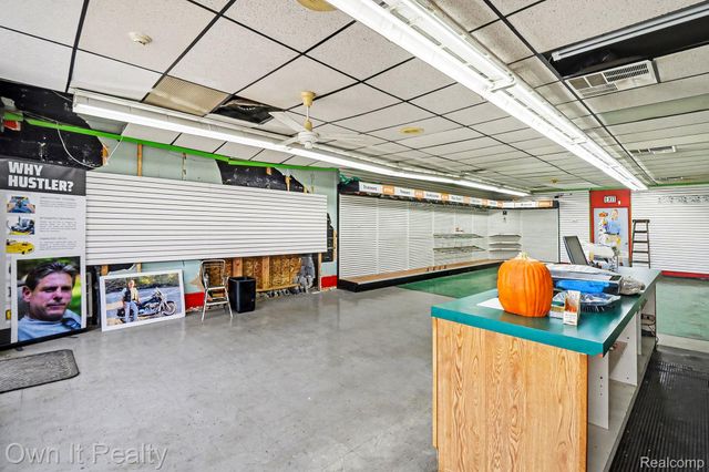 27427 Joy Road, Westland, MI 48185