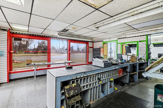 27427 Joy Road, Westland, MI 48185