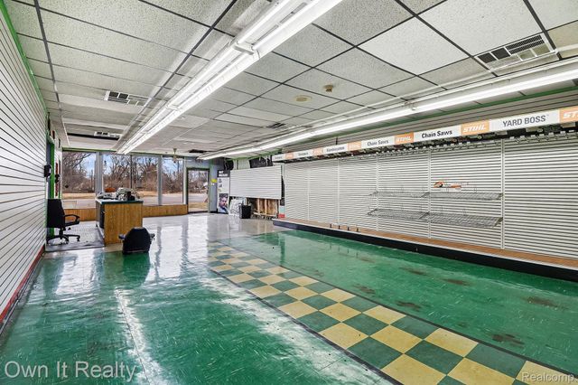 27427 Joy Road, Westland, MI 48185