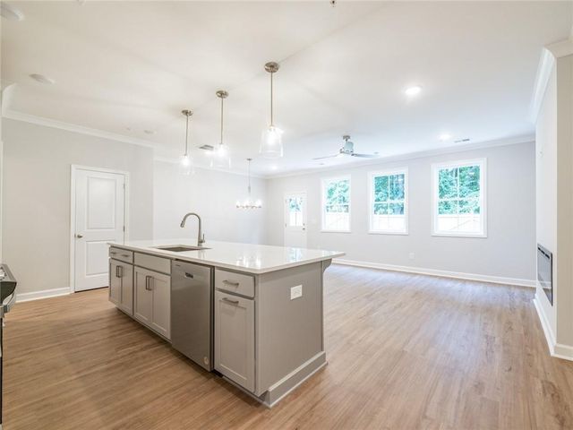 546 Feldspar Way, Lawrenceville, GA 30043