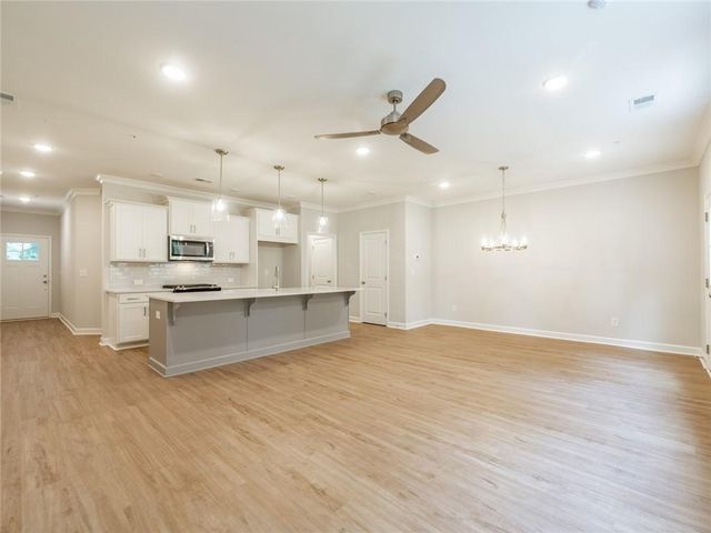 546 Feldspar Way, Lawrenceville, GA 30043