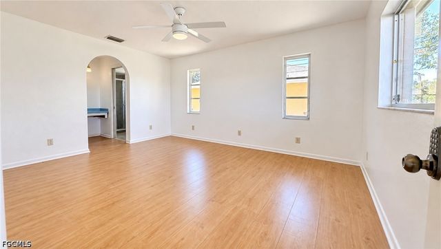 302 SE 1st PL, Cape Coral, FL 33990