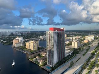 4010 S Ocean Drive R3004, Hollywood, FL 33019