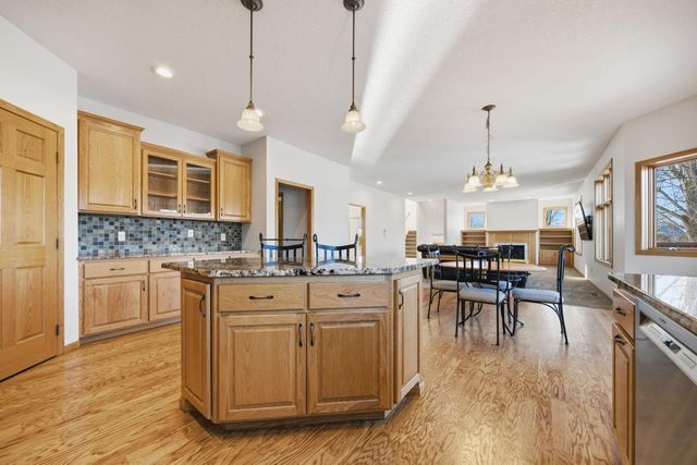 5135 Country Circle, Loretto, MN 55357