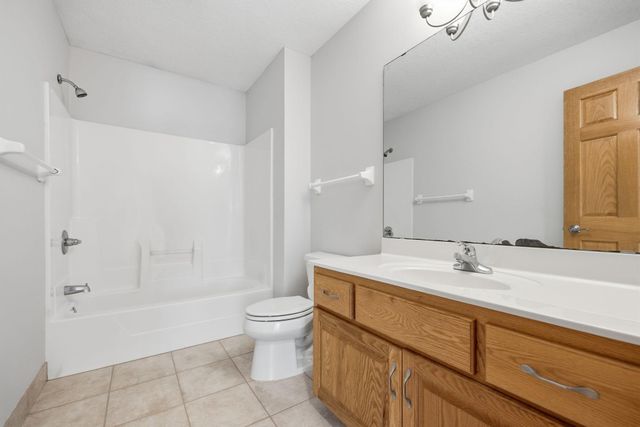 5135 Country Circle, Loretto, MN 55357