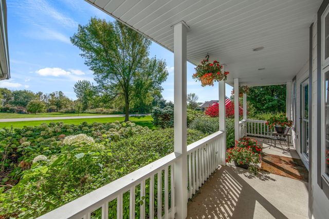 5135 Country Circle, Loretto, MN 55357