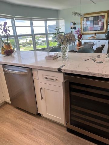 2500 NE 48th Ln 607, Fort Lauderdale, FL 33308