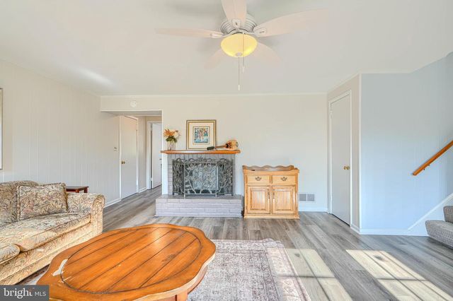 815 BRANFORD CIR, Lutherville Timonium, MD 21093