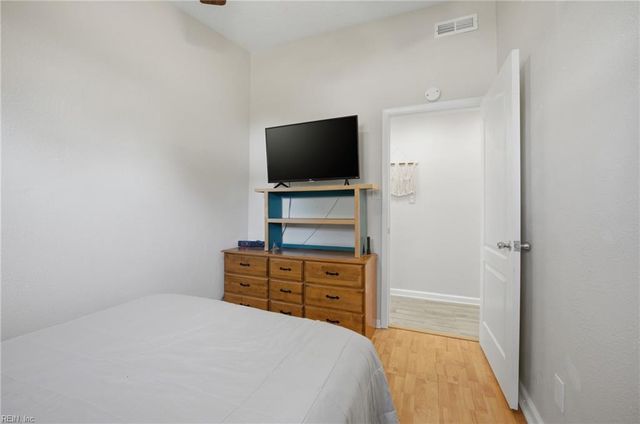 5009 Whitman LN, Virginia Beach, VA 23455