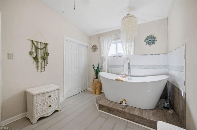 5009 Whitman LN, Virginia Beach, VA 23455