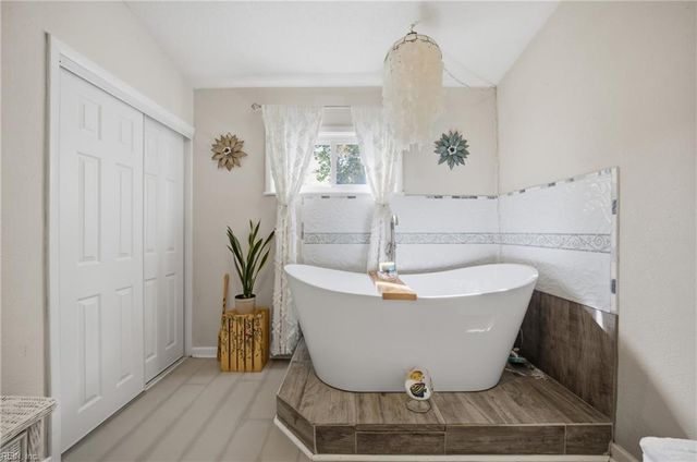 5009 Whitman LN, Virginia Beach, VA 23455