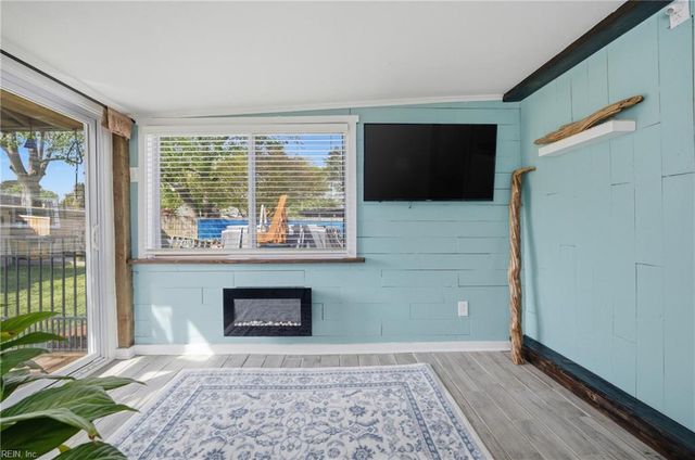 5009 Whitman LN, Virginia Beach, VA 23455