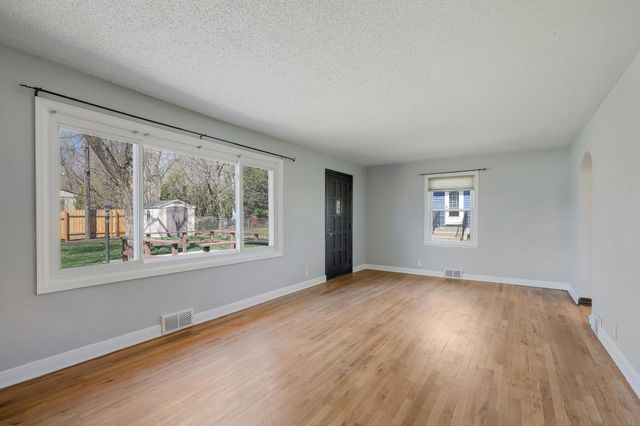 2930 Bay Street, Minnetonka, MN 55391
