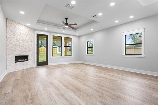 911 Augusta Drive, Lufkin, TX 75901