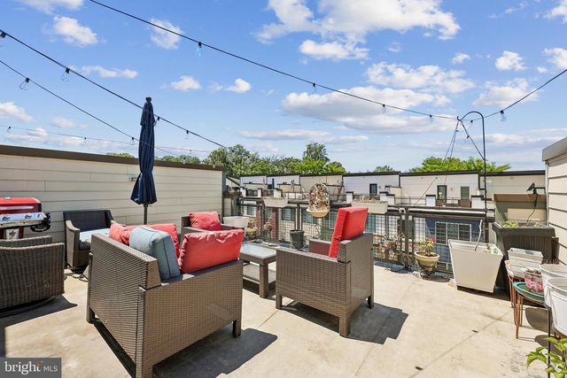2865 LOWEN VALLEY RD, Alexandria, VA 22303