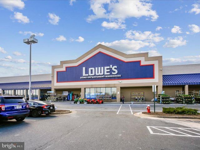 2865 LOWEN VALLEY RD, Alexandria, VA 22303