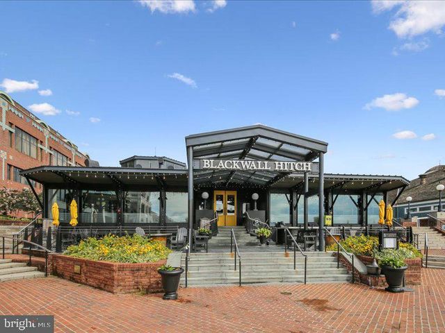 2865 LOWEN VALLEY RD, Alexandria, VA 22303