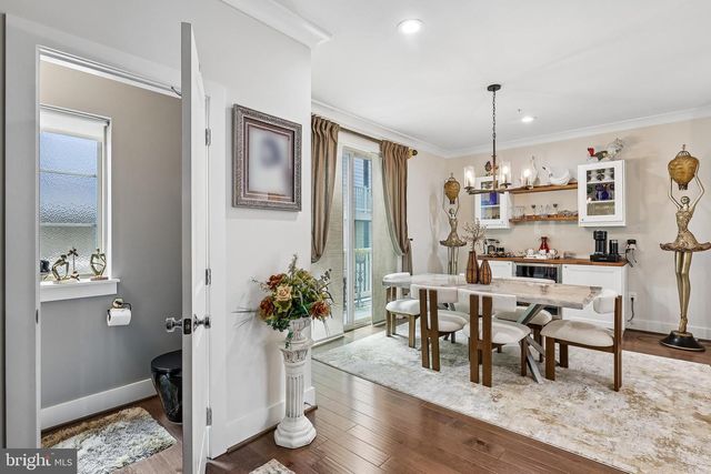 2865 LOWEN VALLEY RD, Alexandria, VA 22303