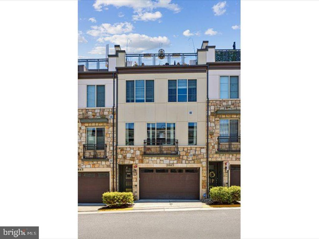 2865 LOWEN VALLEY RD, Alexandria, VA 22303