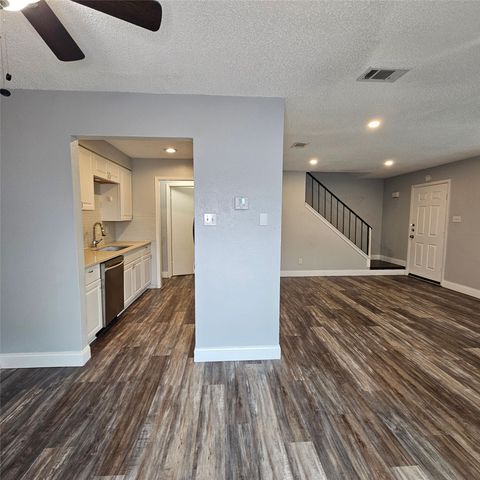 3931 N Garland Avenue 4, Garland, TX 75040