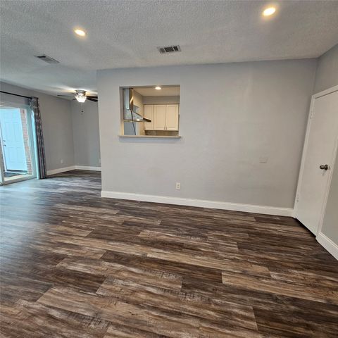 3931 N Garland Avenue 4, Garland, TX 75040