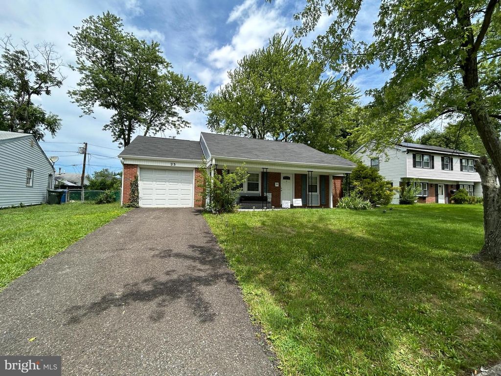 23 EASTGATE LN, Willingboro, NJ 08046