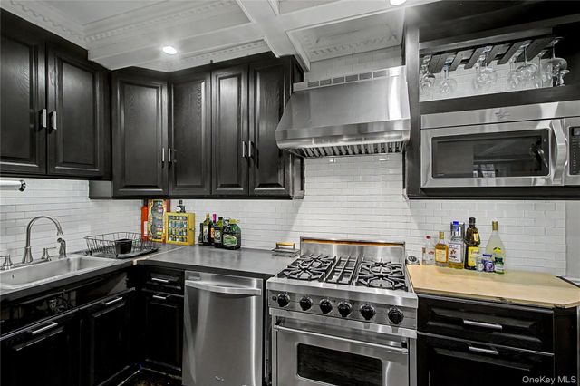 45 W Pondfield Road LL2, Bronxville, NY 10708