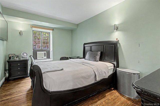 45 W Pondfield Road LL2, Bronxville, NY 10708