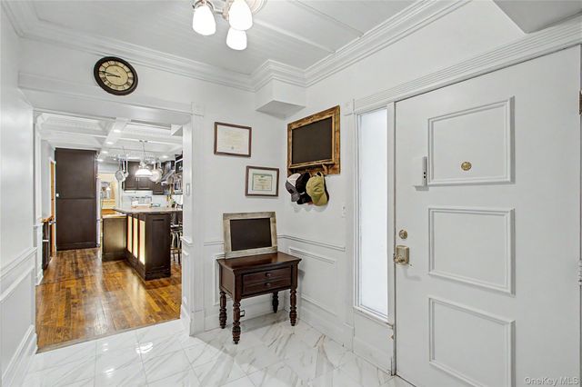 45 W Pondfield Road LL2, Bronxville, NY 10708