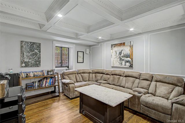 45 W Pondfield Road LL2, Bronxville, NY 10708