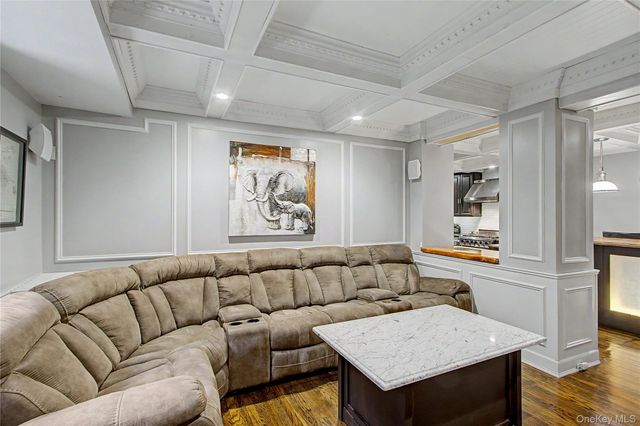 45 W Pondfield Road LL2, Bronxville, NY 10708