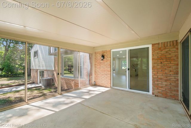 4089 Aberdeen Court, West Bloomfield Charter Township, MI 48323
