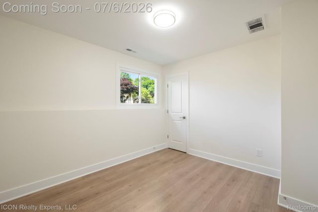 4089 Aberdeen Court, West Bloomfield Charter Township, MI 48323