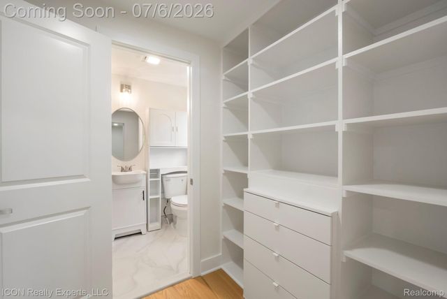 4089 Aberdeen Court, West Bloomfield Charter Township, MI 48323