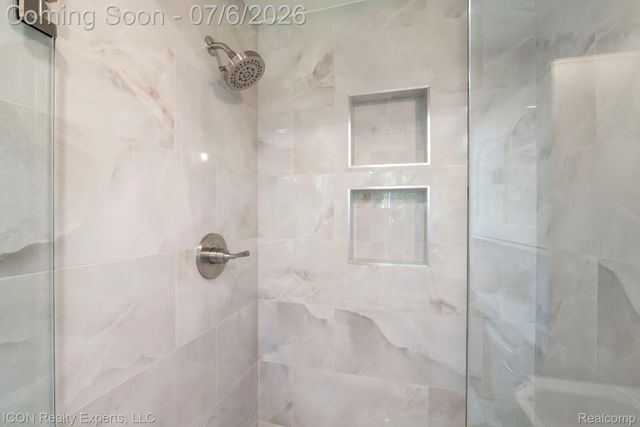 4089 Aberdeen Court, West Bloomfield Charter Township, MI 48323