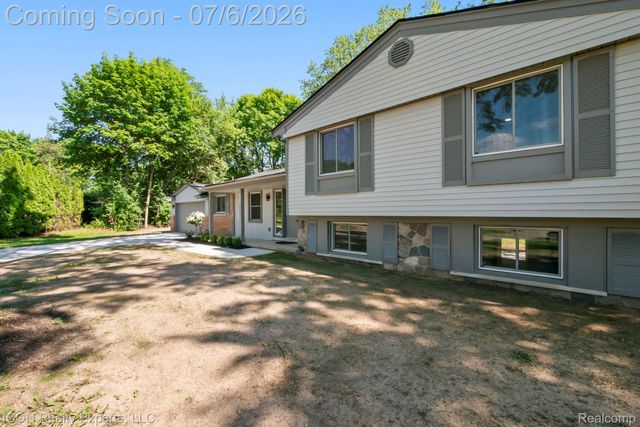 4089 Aberdeen Court, West Bloomfield Charter Township, MI 48323