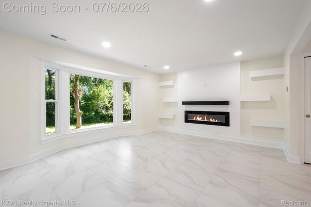 4089 Aberdeen Court, West Bloomfield Charter Township, MI 48323