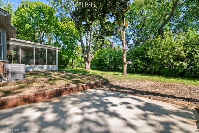 4089 Aberdeen Court, West Bloomfield Charter Township, MI 48323