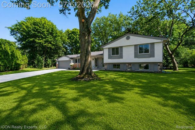 4089 Aberdeen Court, West Bloomfield Charter Township, MI 48323