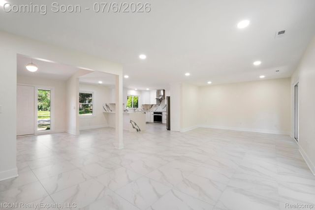 4089 Aberdeen Court, West Bloomfield Charter Township, MI 48323