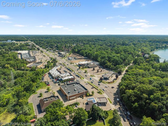 4089 Aberdeen Court, West Bloomfield Charter Township, MI 48323