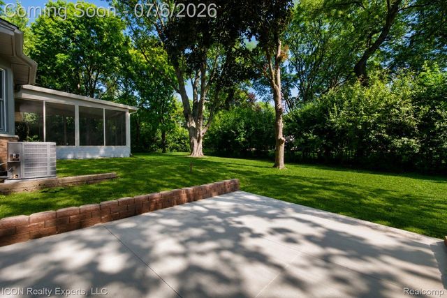 4089 Aberdeen Court, West Bloomfield Charter Township, MI 48323