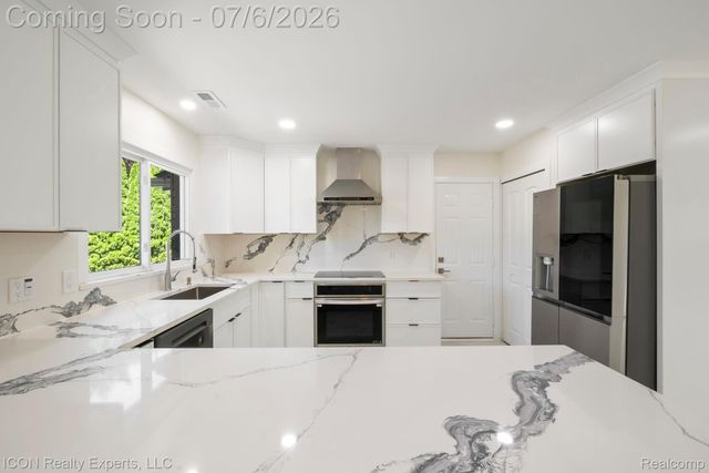 4089 Aberdeen Court, West Bloomfield Charter Township, MI 48323
