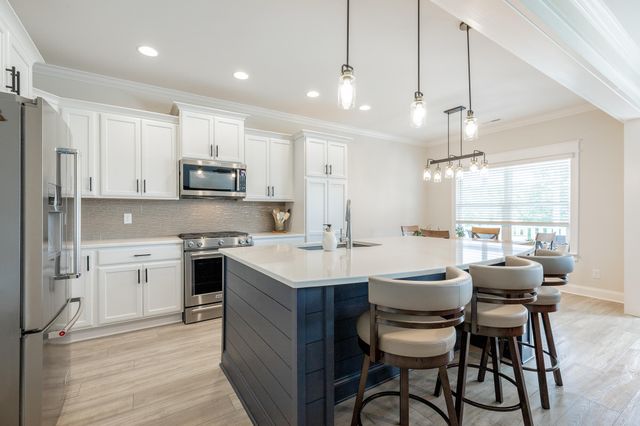 11039 High River Drive, Soddy Daisy, TN 37379