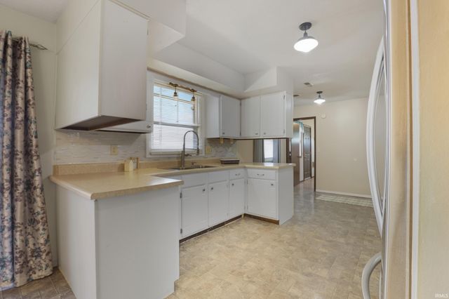 2394 County Road 27, Waterloo, IN 46793